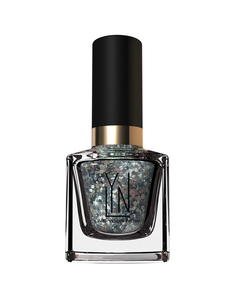 LYN Nail Lacquer - A Thing For Bling