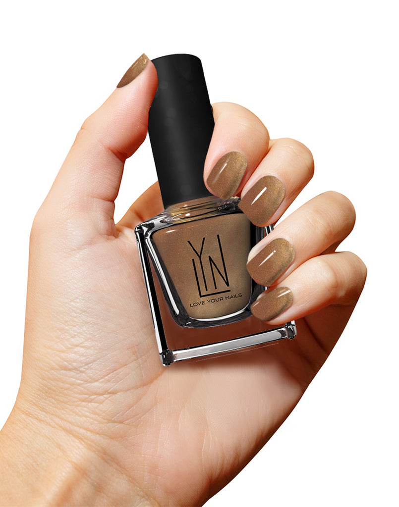 LYN Nail Lacquer - Hooked On This Gold