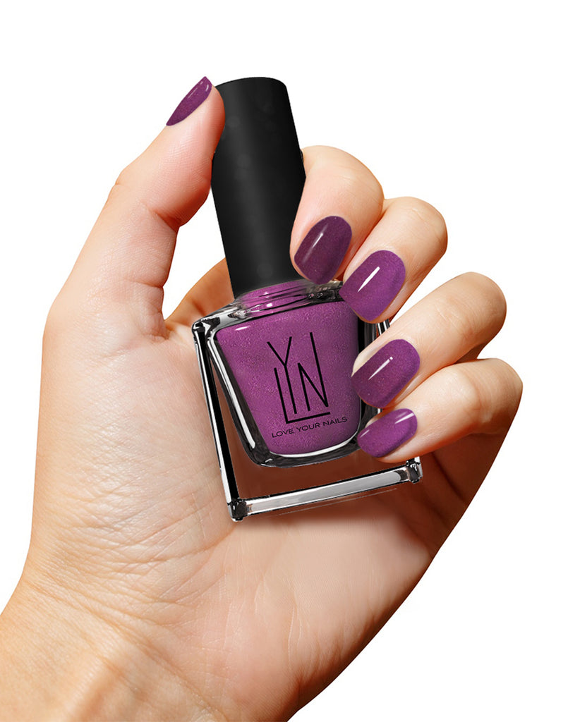 LYN Nail Lacquer - Violet Vixen